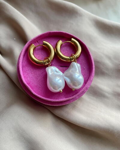 Luna Pearl Earring