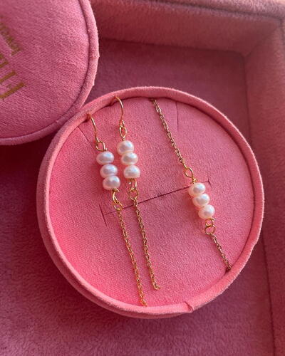 Limited Pearl Love Earring