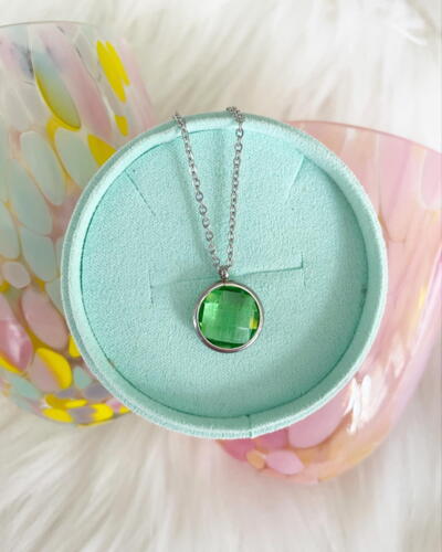 Nala necklace light green